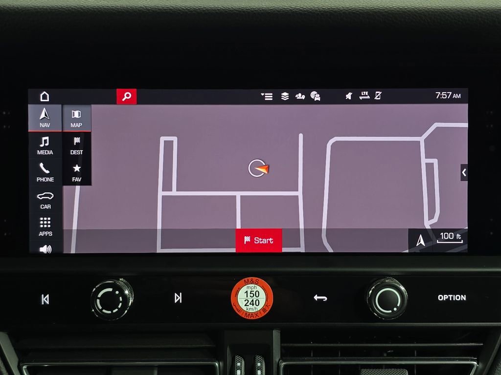 Certified 2026 Porsche Macan AWD/4WD image 18