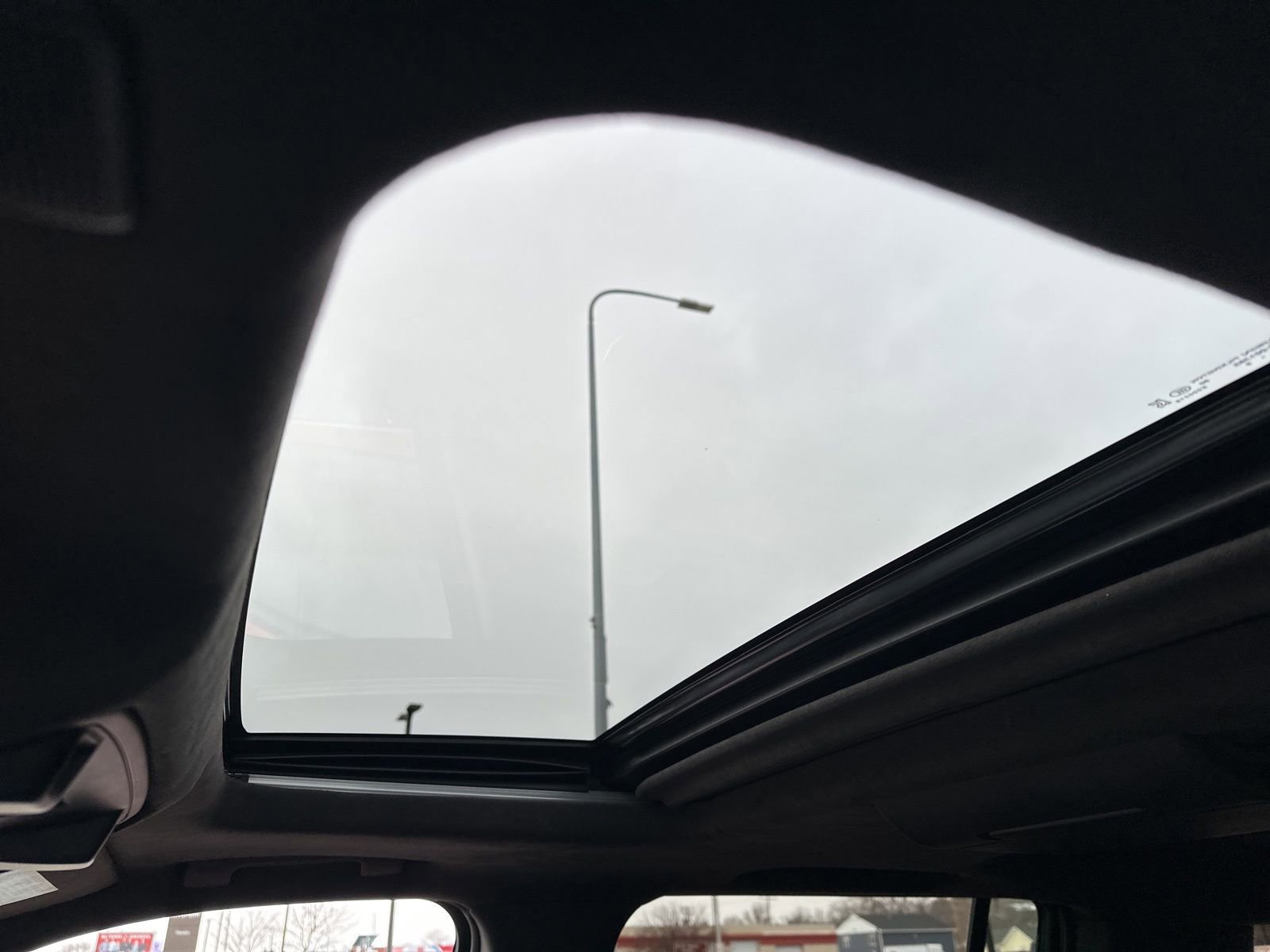 Used 2020 Cadillac Escalade ESV Platinum AWD/4WD image 73