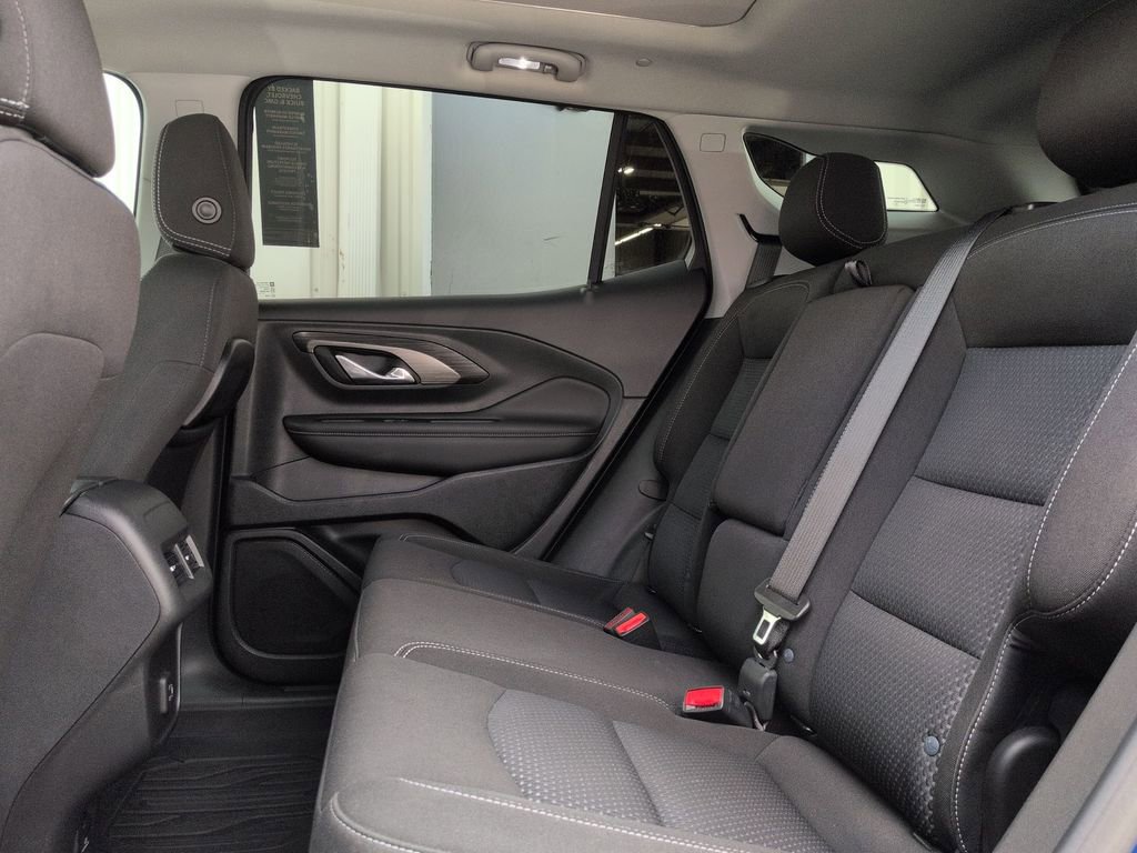 Certified 2023 GMC Terrain SLE w/ Driver Convenience Package AWD/4WD image 15
