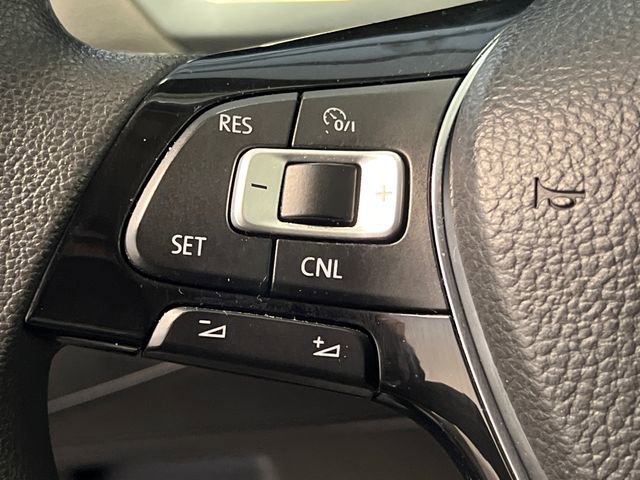 Used 2018 Volkswagen Tiguan S FWD image 20