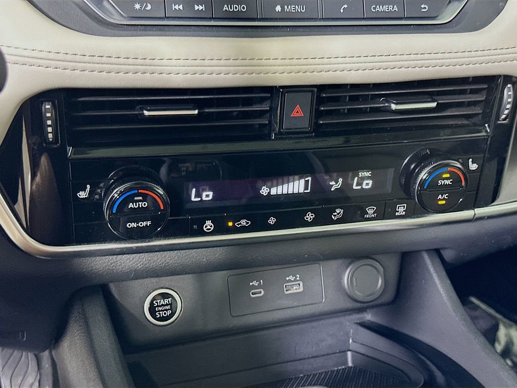 Used 2022 Nissan Rogue SV w/ SV Premium Package image 21