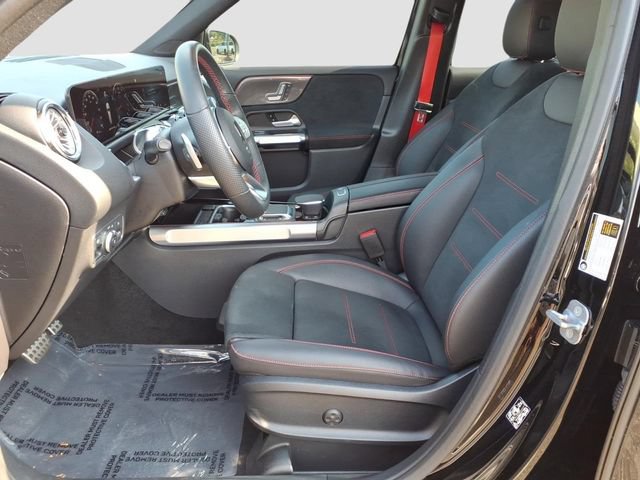 Used 2023 Mercedes-Benz GLB 35 AMG 4MATIC image 4
