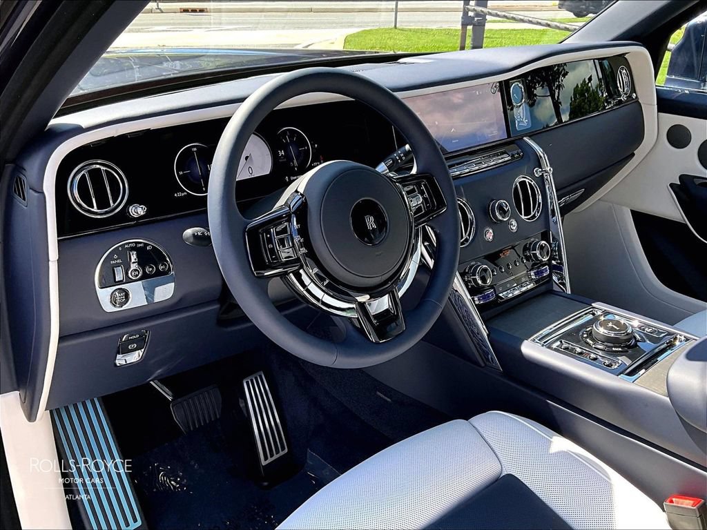 New 2026 Rolls-Royce Cullinan AWD/4WD image 6