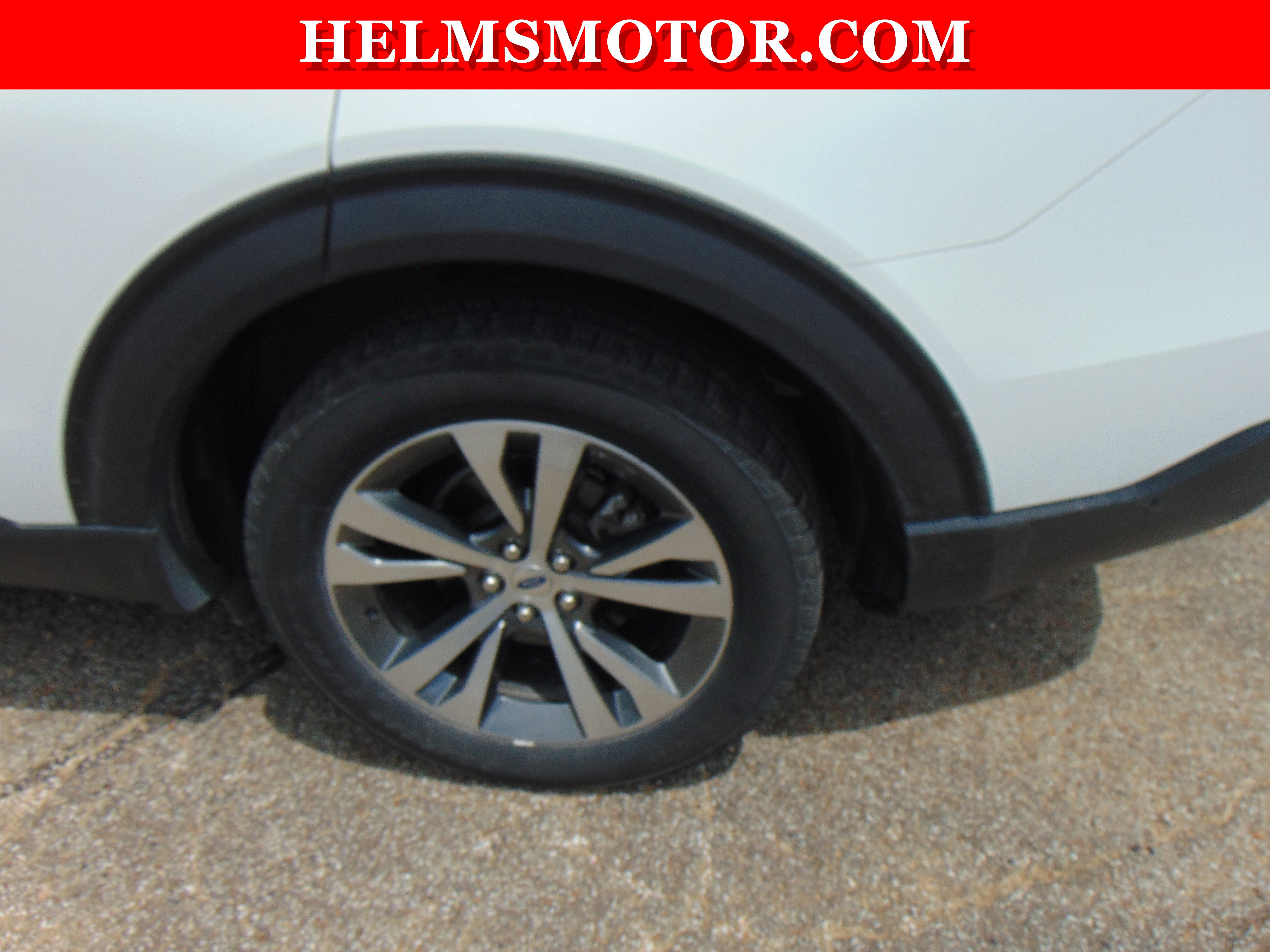 Used 2020 Ford Explorer Platinum w/ Premium Technology Package AWD/4WD image 19