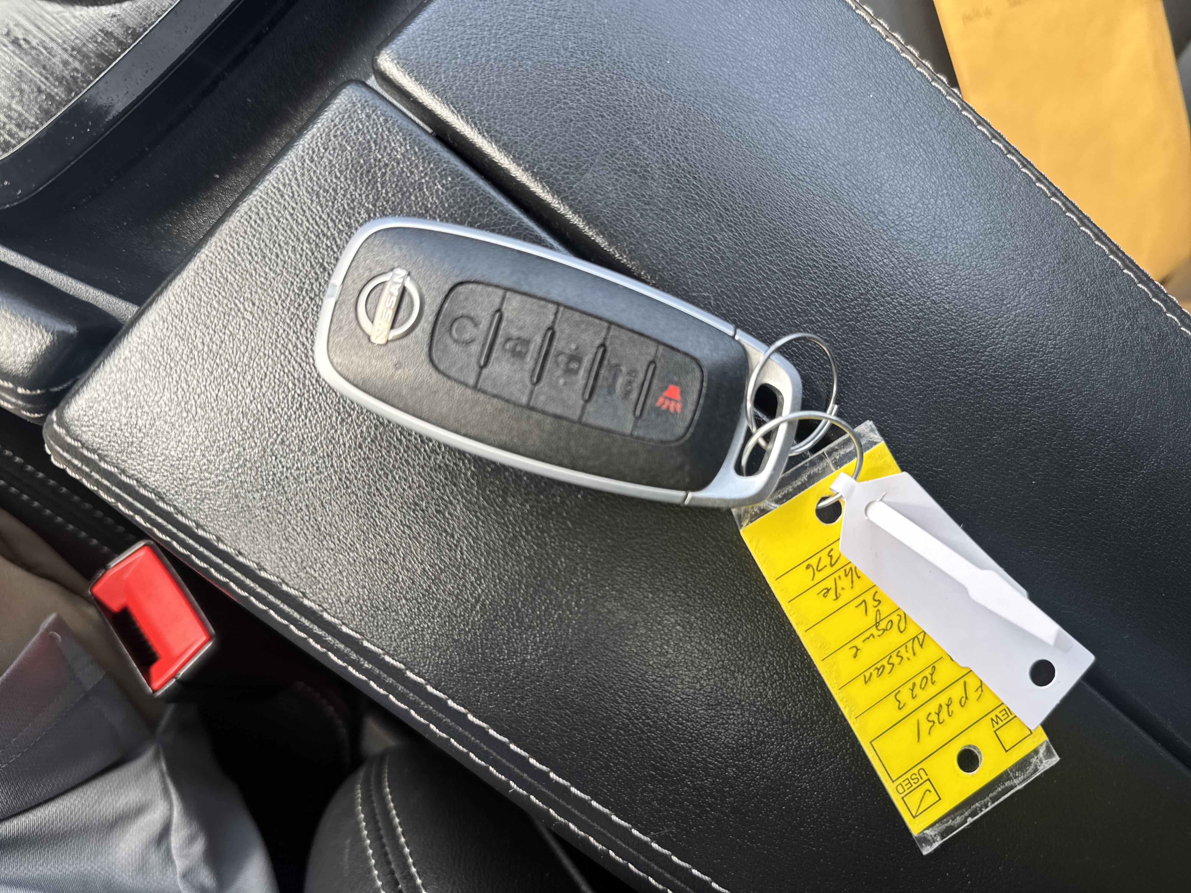 Used 2023 Nissan Rogue SL w/ SL Premium Package image 30