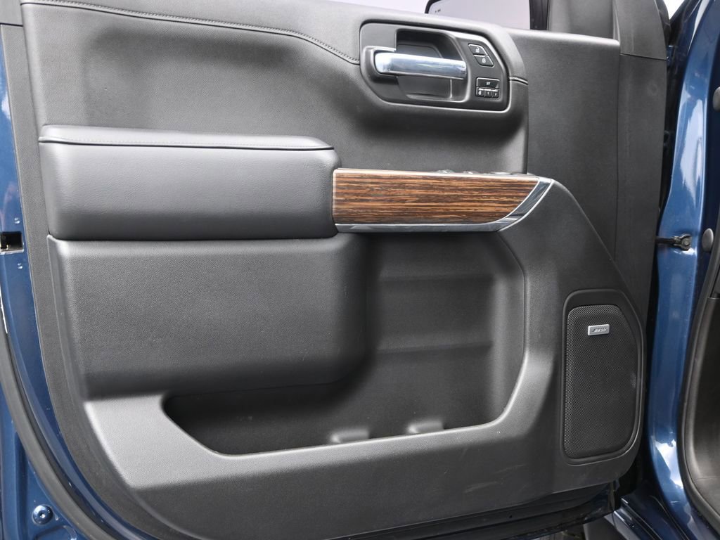 Used 2021 Chevrolet Silverado 1500 High Country w/ Technology Package image 11