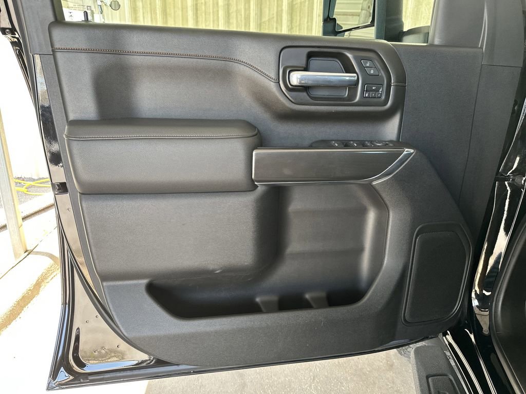 Used 2022 GMC Sierra 2500 AT4 w/ Gooseneck/5TH Wheel Package image 11