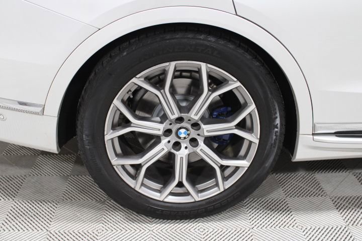 Used 2019 BMW X7 xDrive50i w/ Dynamic Handling Package image 48