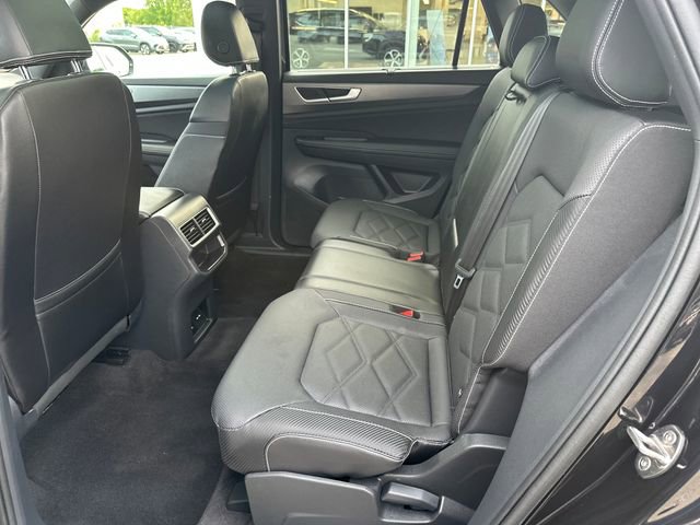 Used 2024 Volkswagen Atlas Cross Sport SE w/ Panoramic Sunroof Package AWD/4WD image 32