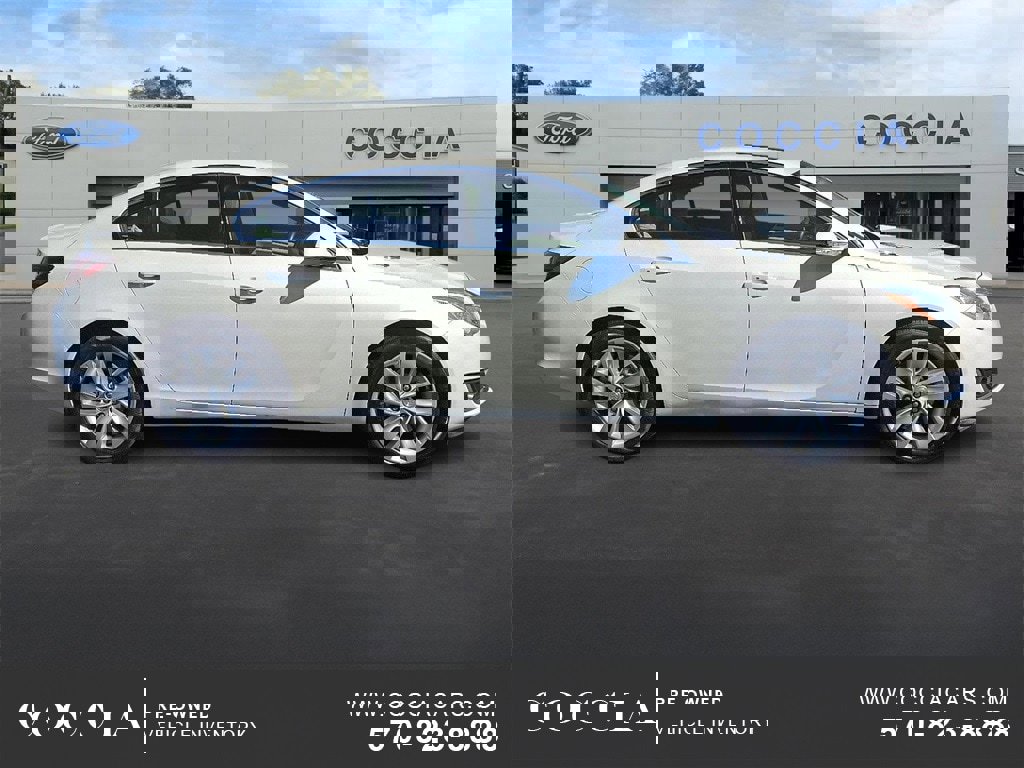 Used 2015 Buick Regal Premium w/ Experience Buick Package image 7