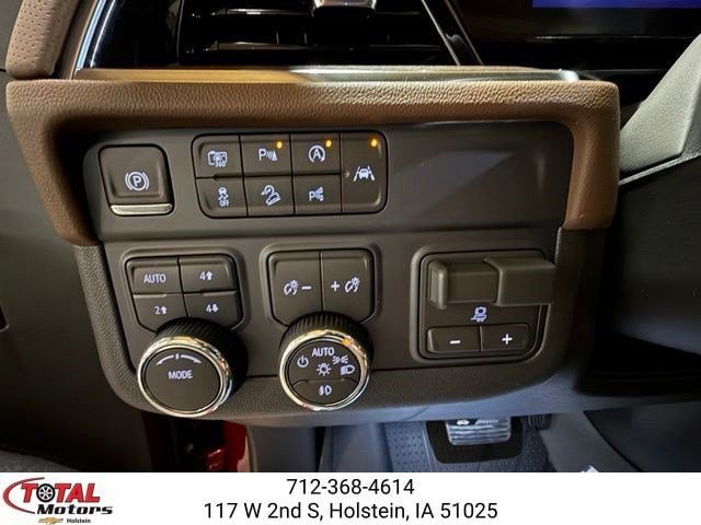 New 2026 Chevrolet Tahoe High Country w/ Sun And Tow Package AWD/4WD image 21
