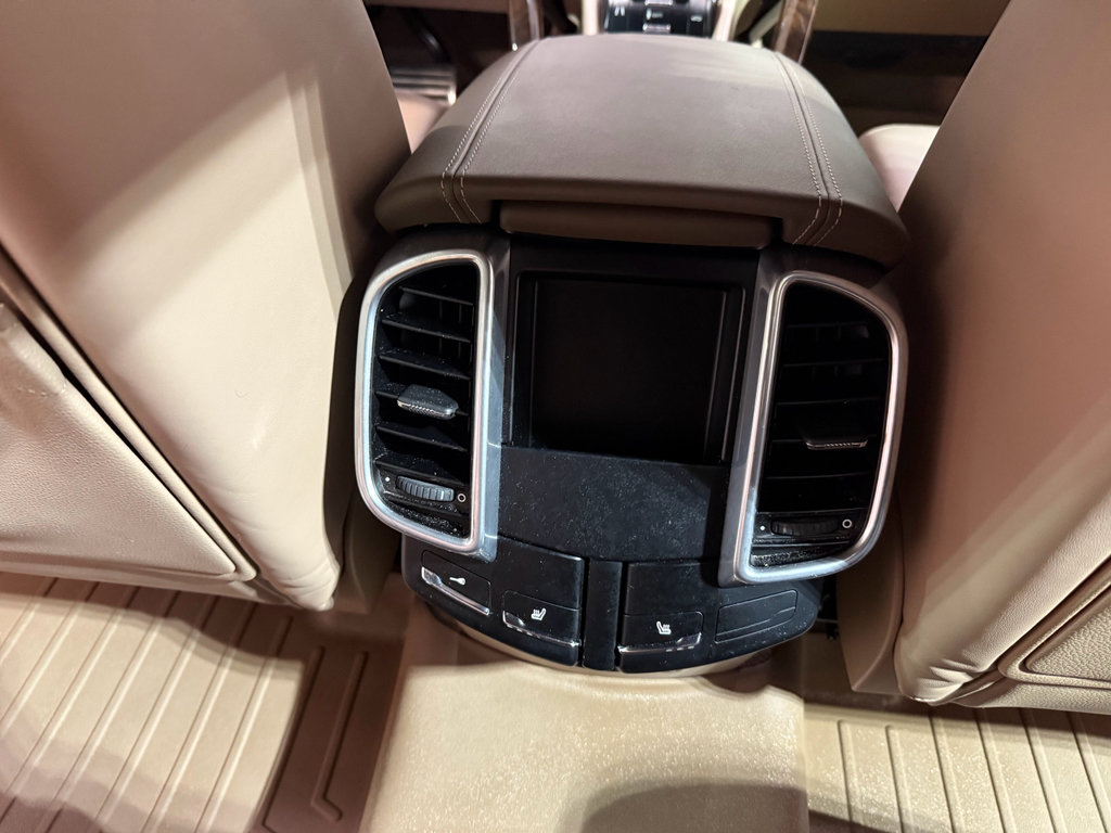 Used 2012 Porsche Cayenne S AWD/4WD image 28