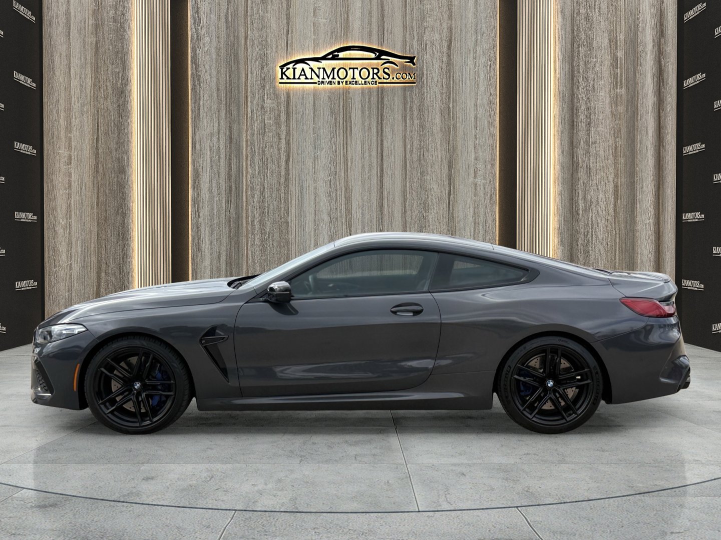 Used 2020 BMW M8 Competition image 4