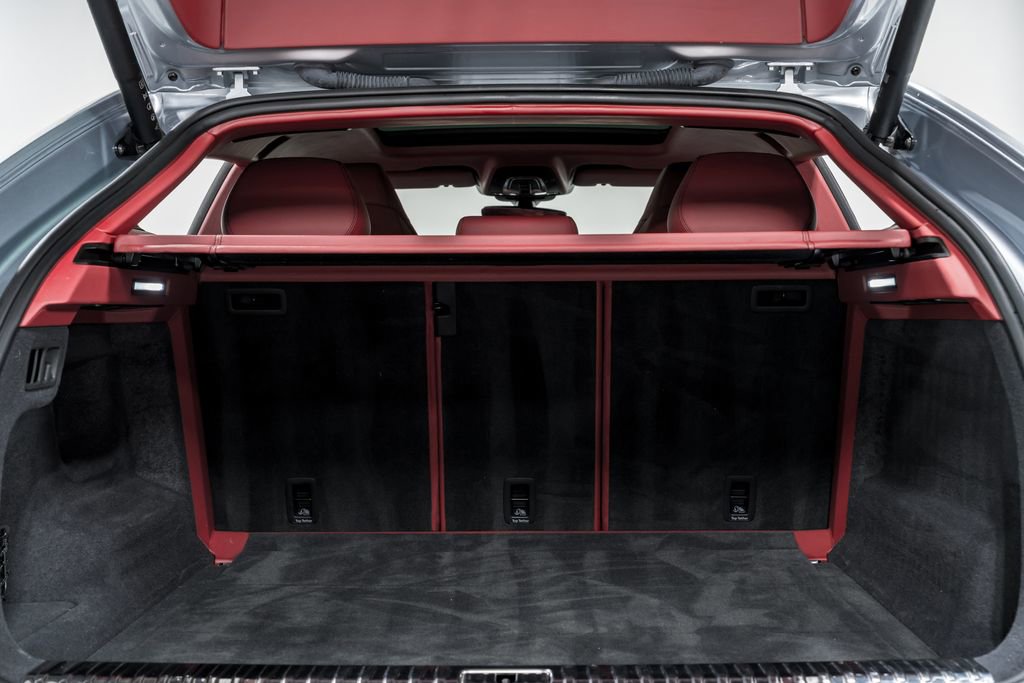 Used 2022 Lamborghini Urus AWD/4WD image 56