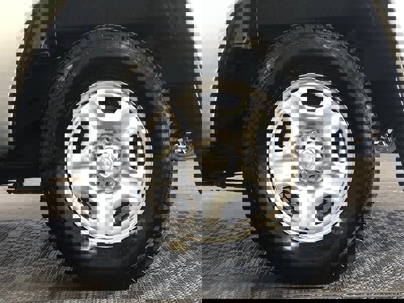 Used 2005 Toyota Tacoma 2WD Regular Cab image 17