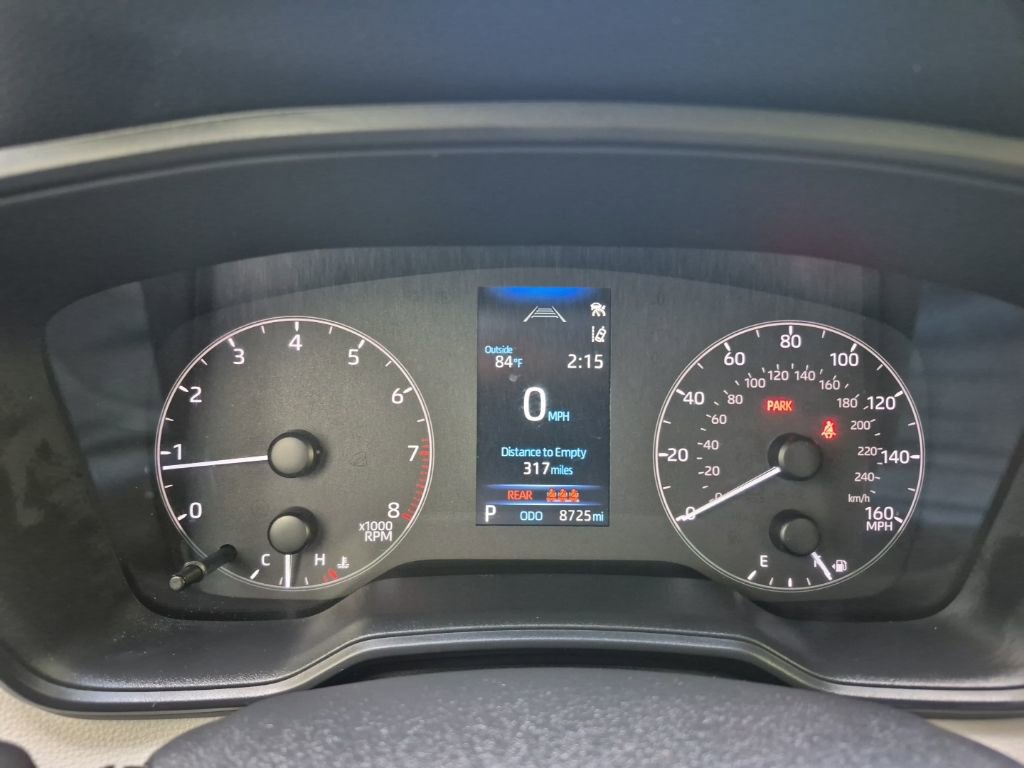 Used 2024 Toyota Corolla Cross LE image 20