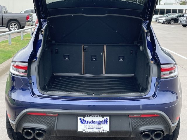 Used 2024 Porsche Macan AWD/4WD image 27