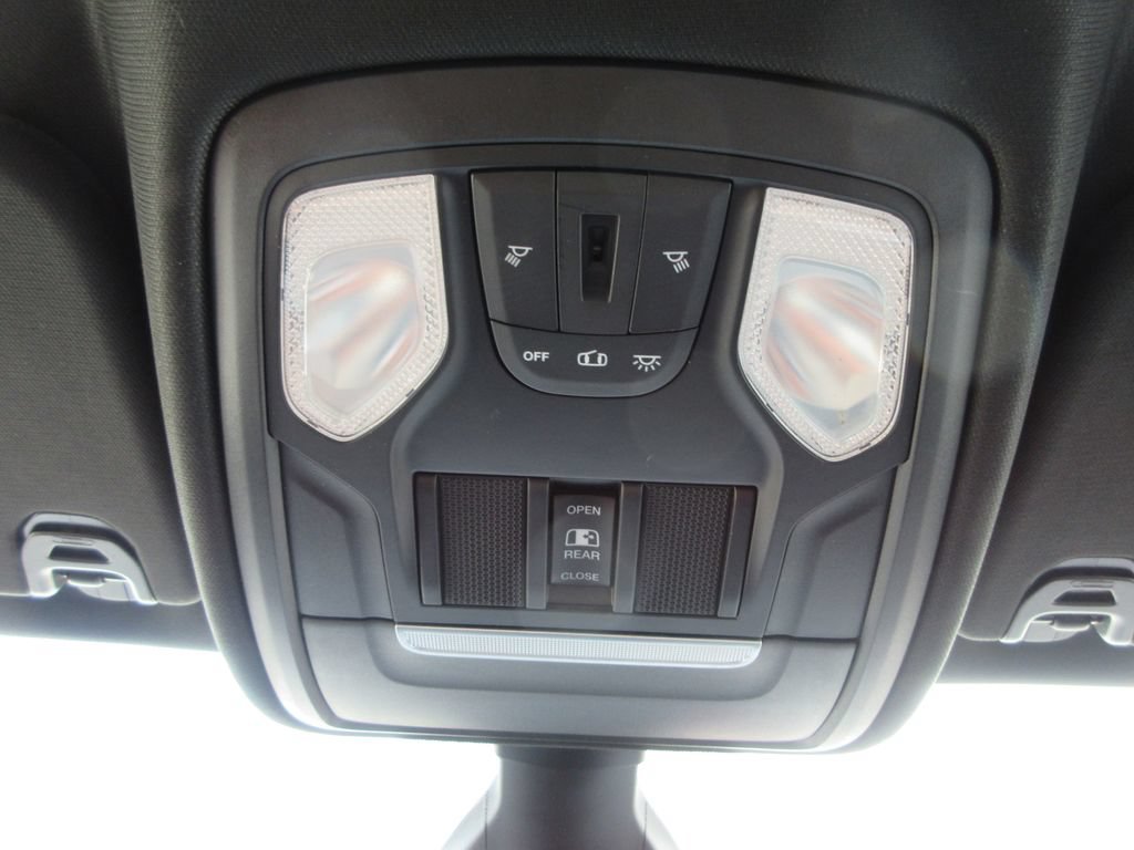 Used 2020 RAM 1500 Big Horn AWD/4WD image 33