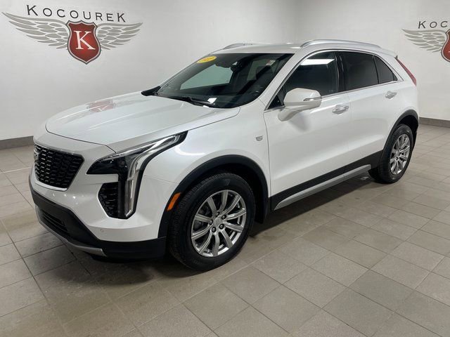 Used 2022 Cadillac XT4 Premium Luxury image 3