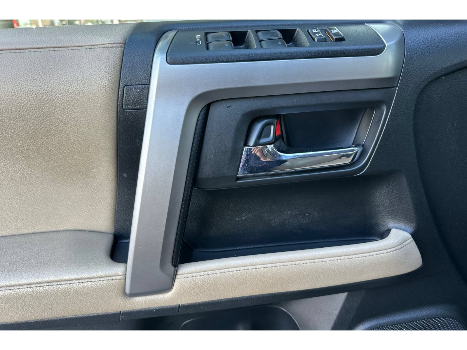 Used 2021 Toyota 4Runner SR5 Premium w/ Moonroof Package AWD/4WD image 11