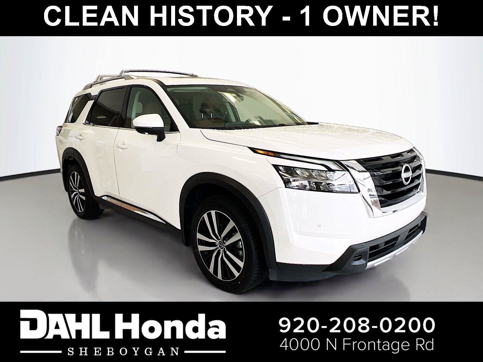 Used 2024 Nissan Pathfinder Platinum w/ Cargo Package FWD image 1