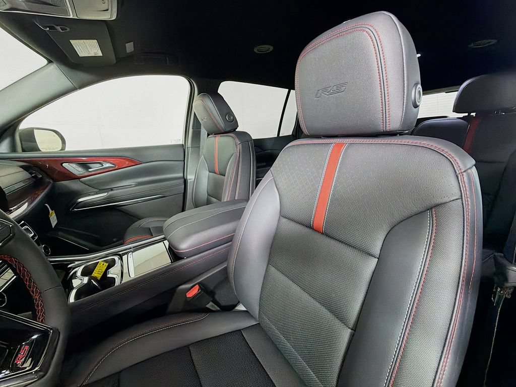 New 2026 Chevrolet Traverse RS w/ LPO, Floor Liner Package AWD/4WD image 11