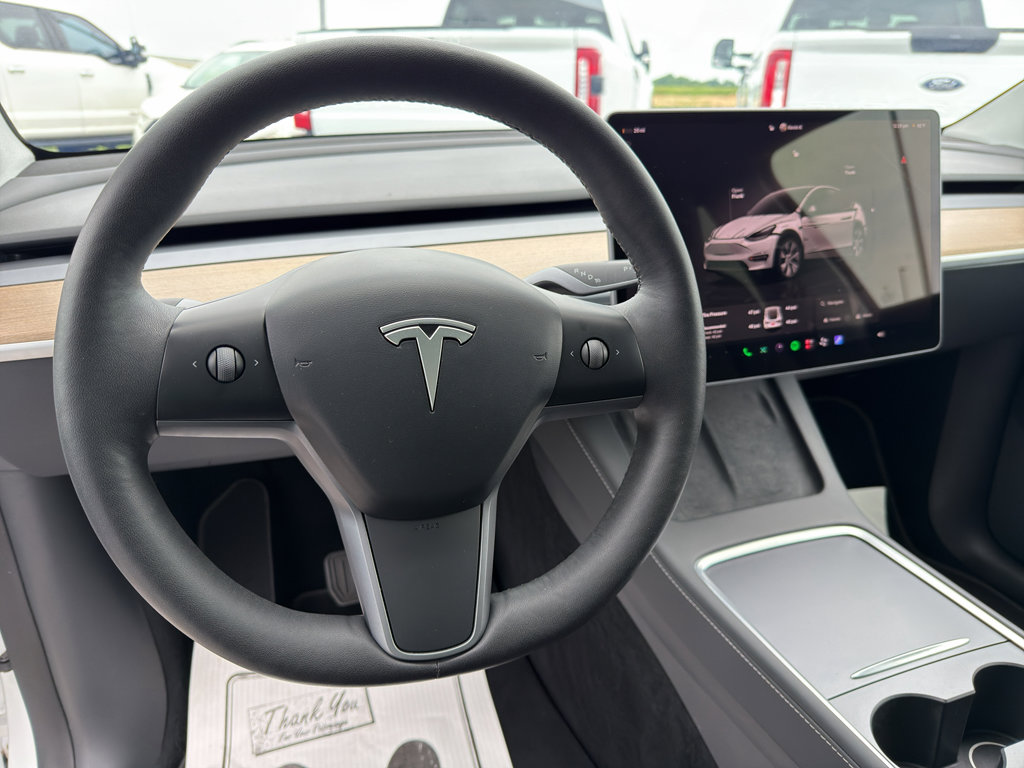 Used 2023 Tesla Model Y Long Range AWD/4WD image 39