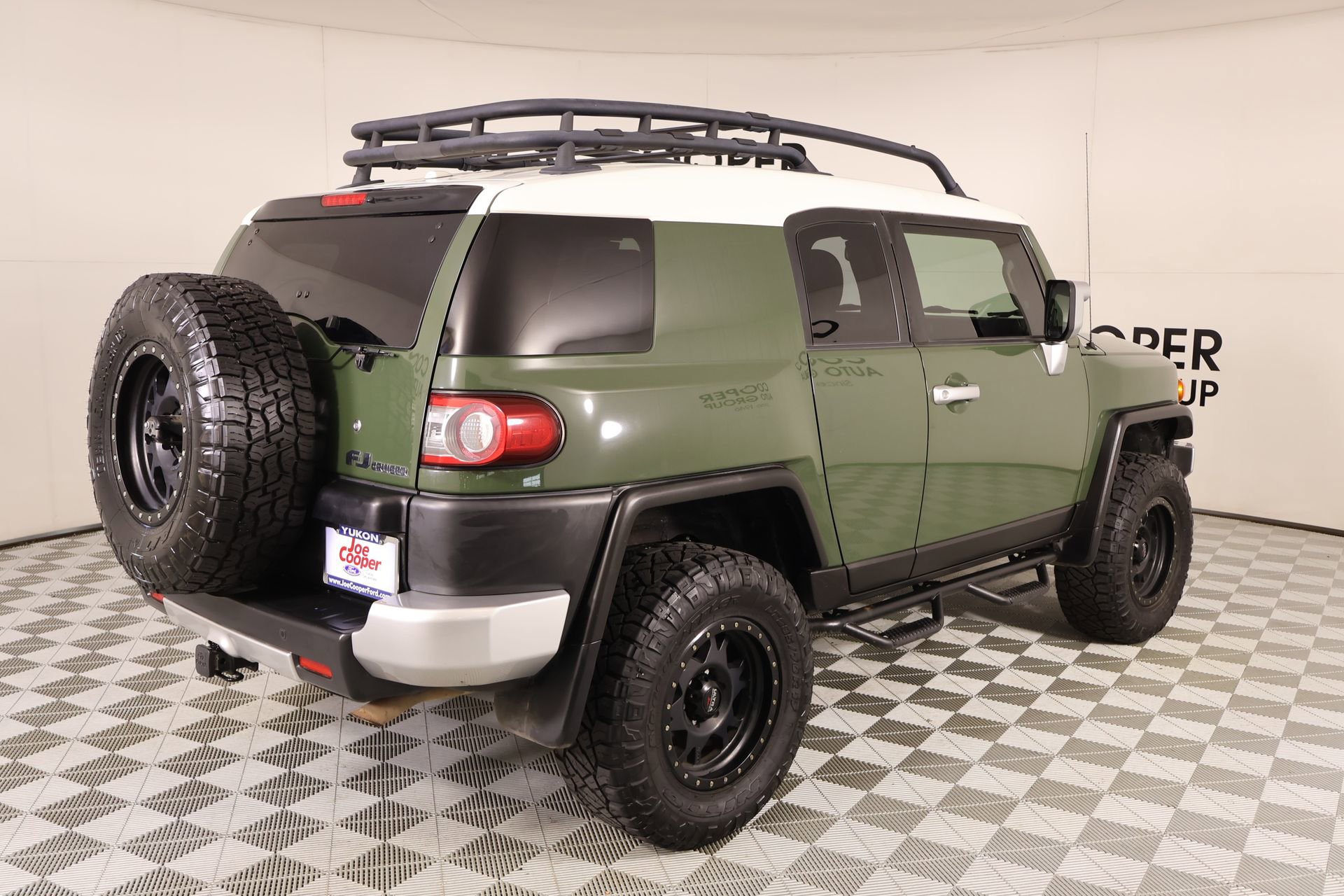 Used 2014 Toyota FJ Cruiser 4WD w/ Upgrade Package image 21