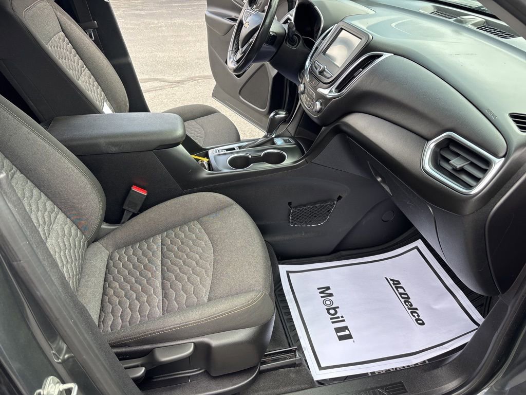 Used 2018 Chevrolet Equinox LT image 19