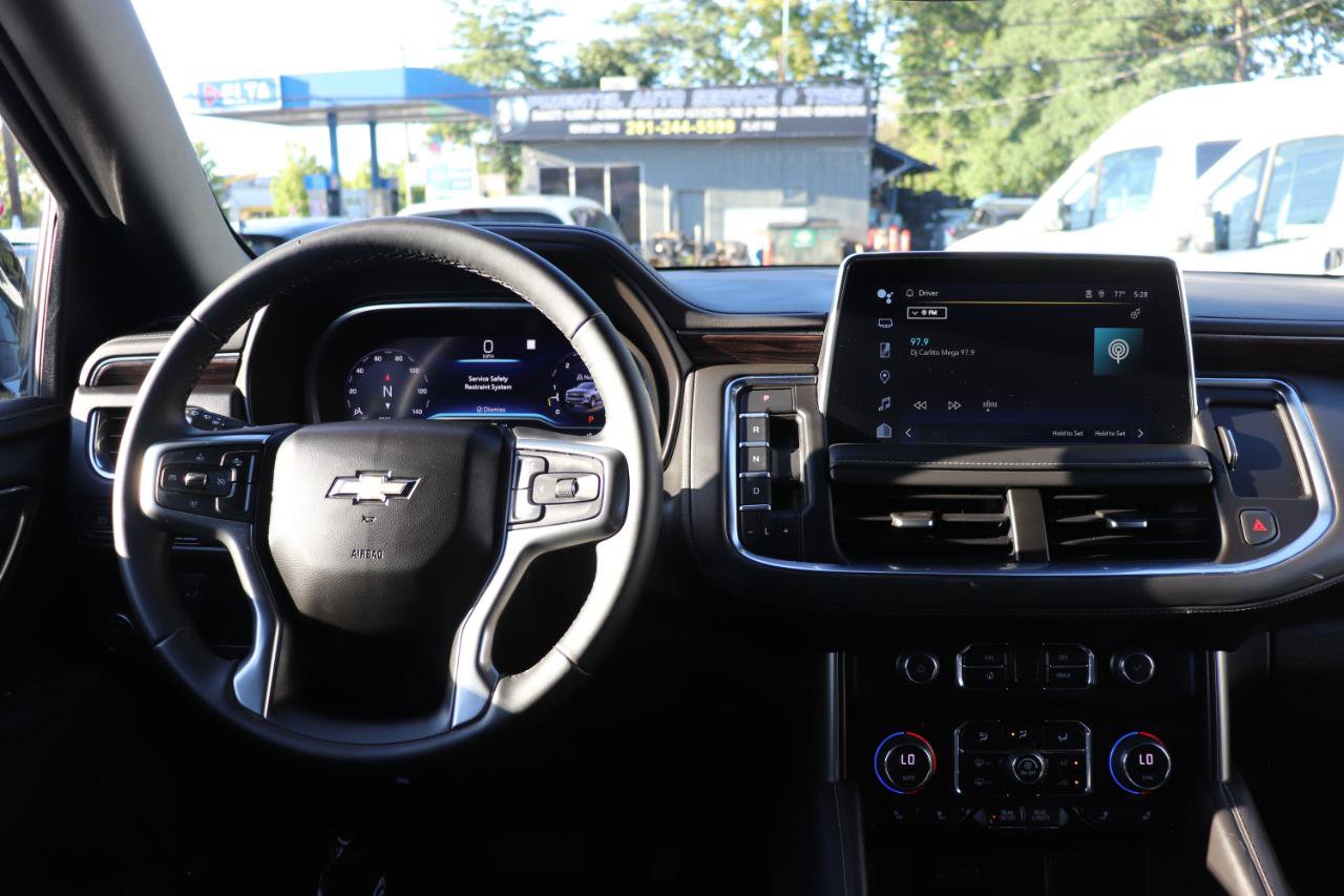 Used 2023 Chevrolet Suburban LT AWD/4WD image 19