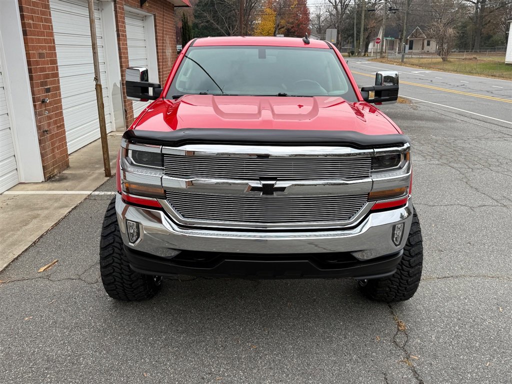 Used 2019 Chevrolet Silverado 1500 LT w/ All Star Edition image 10