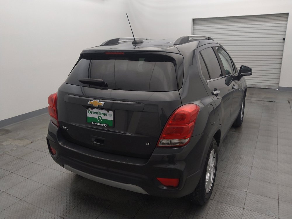 Used 2018 Chevrolet Trax LT w/ LT Convenience Package FWD image 7