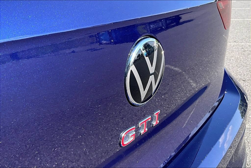 Used 2023 Volkswagen GTI SE FWD image 23