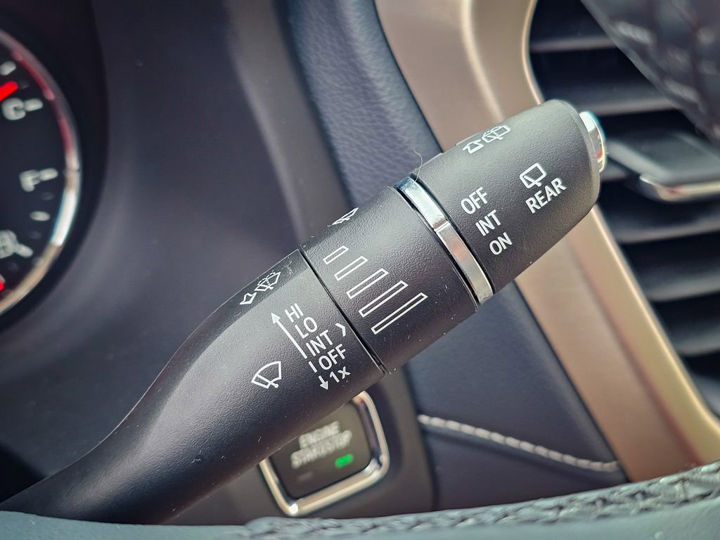 Certified 2023 GMC Acadia Denali w/ Denali Ultimate Package image 21