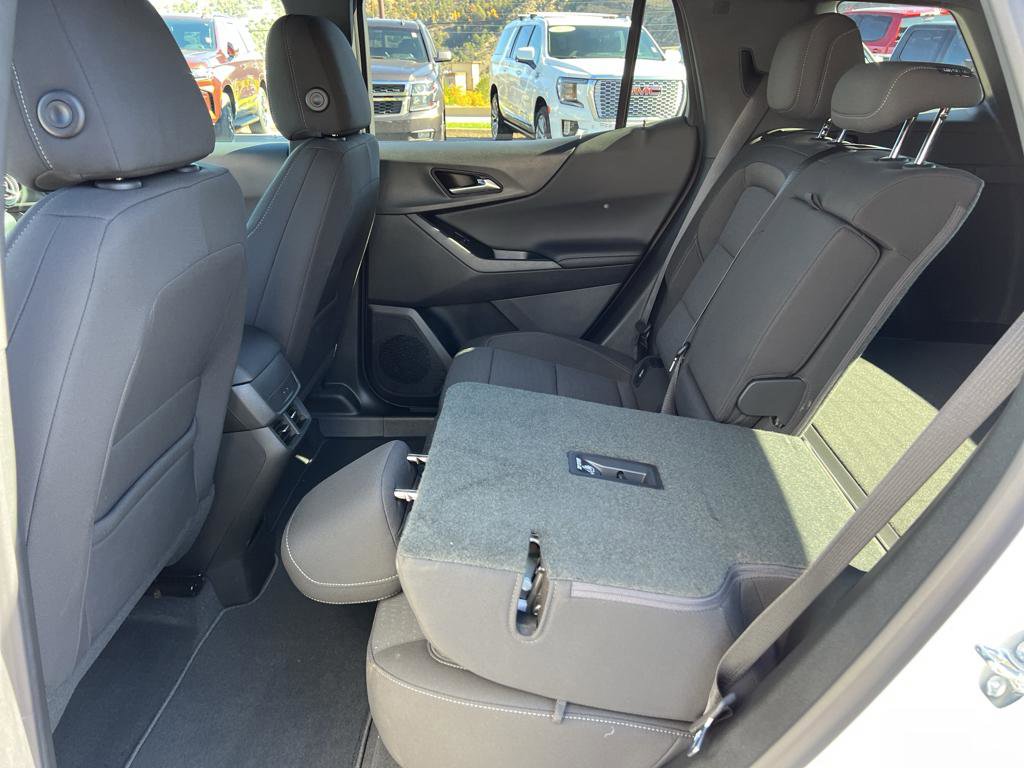 New 2026 Chevrolet Equinox LT image 16