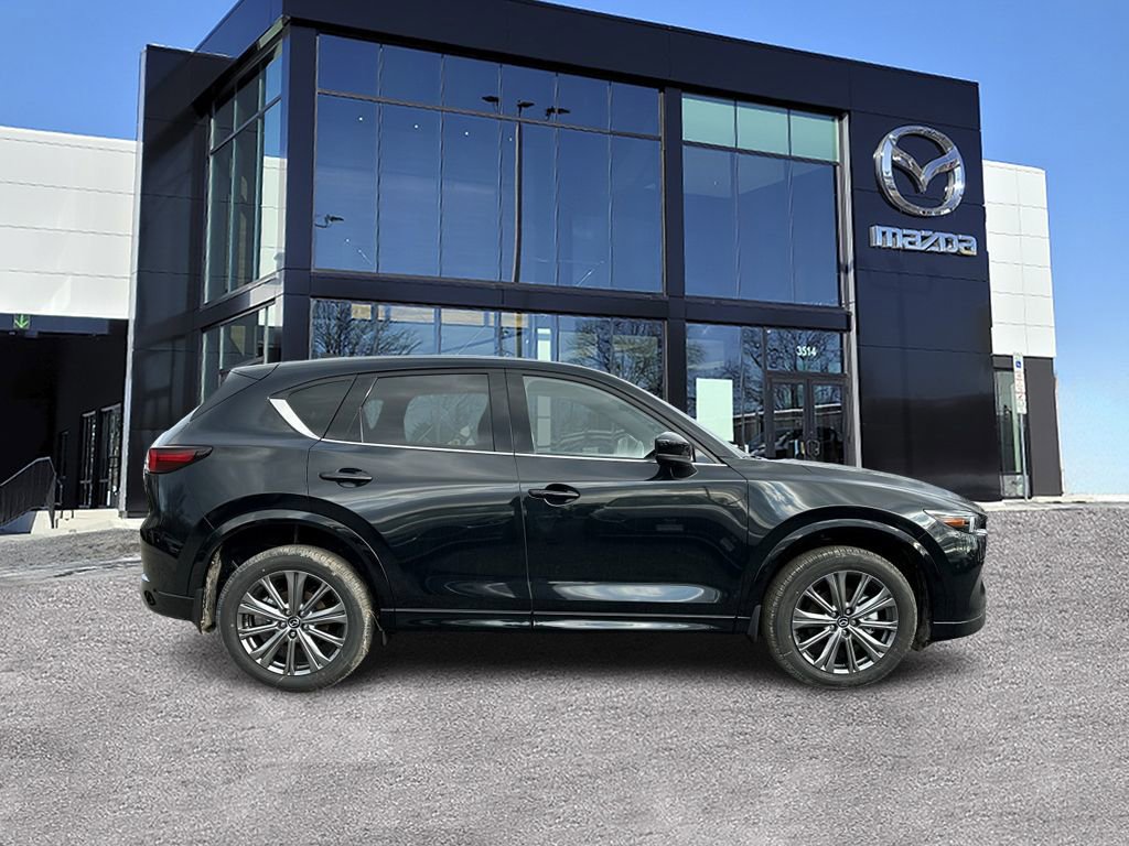 New 2025 MAZDA CX-5 Signature image 3