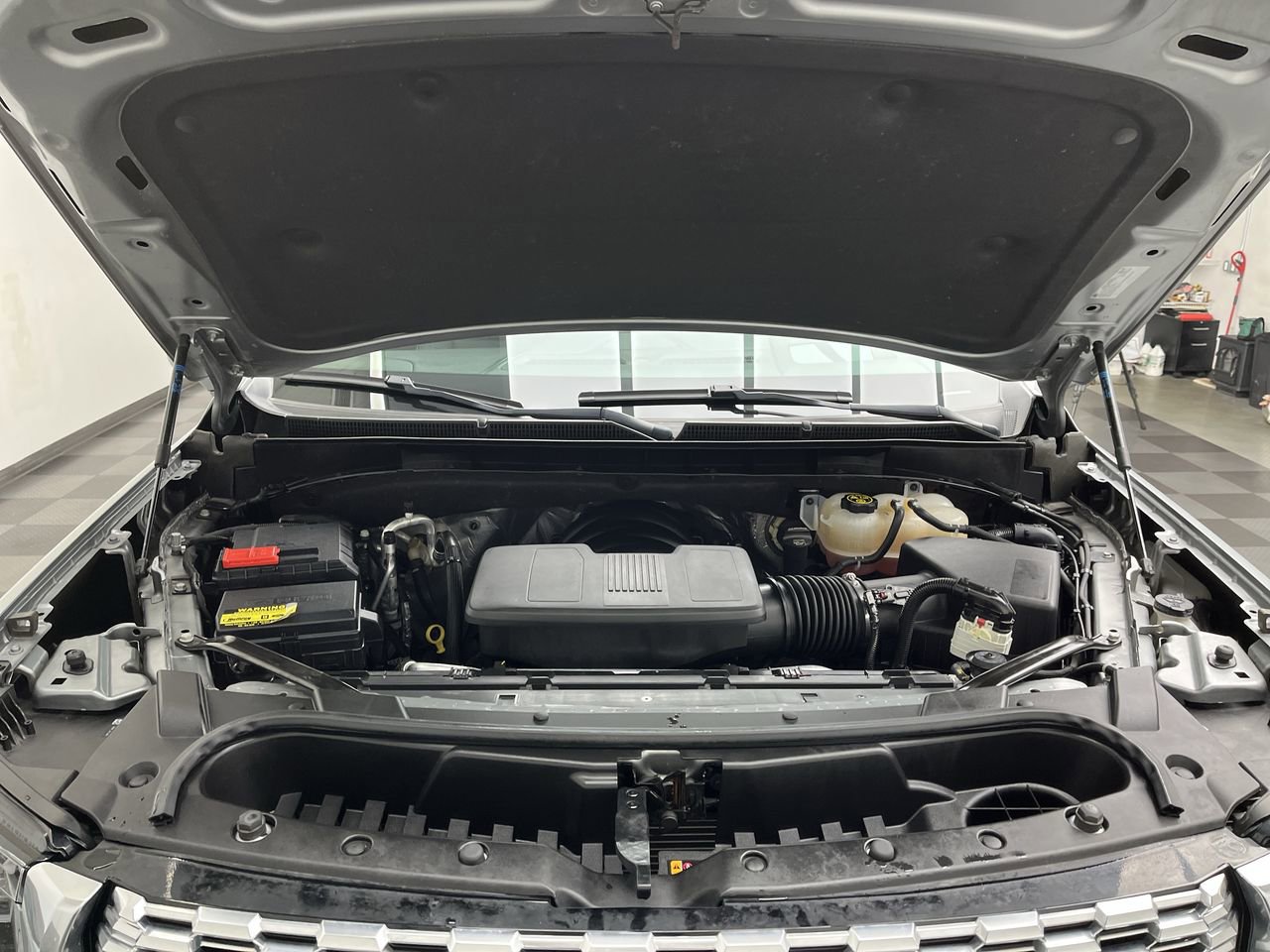 Certified 2023 GMC Yukon XL Denali AWD/4WD image 2