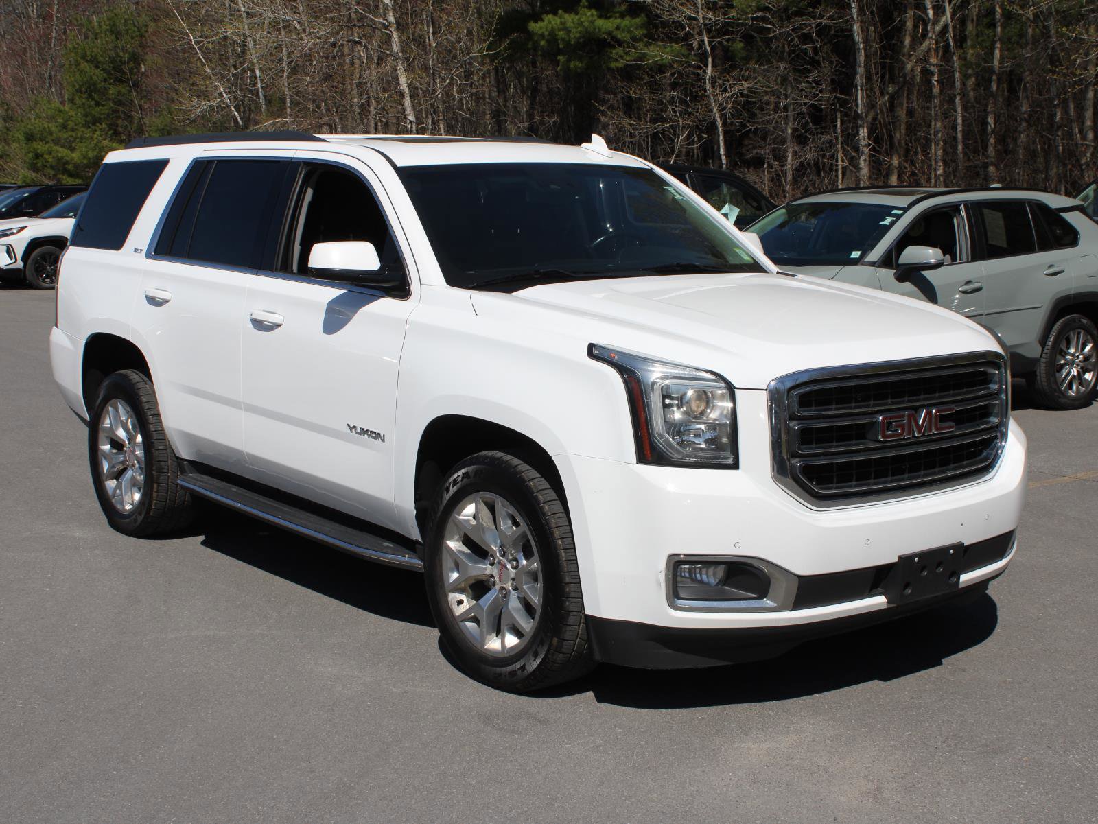 Used 2018 GMC Yukon SLT AWD/4WD image 3
