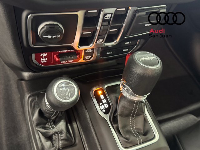 Used 2025 Jeep Gladiator Rubicon w/ Safety Group AWD/4WD image 35