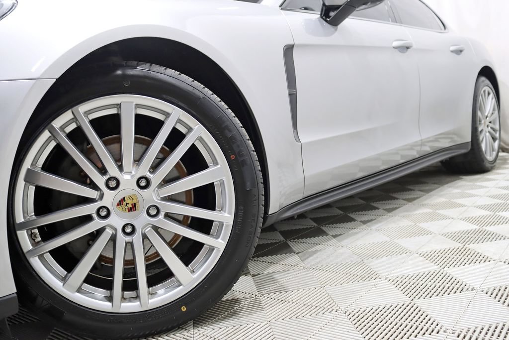 Used 2017 Porsche Panamera 4S AWD/4WD image 4
