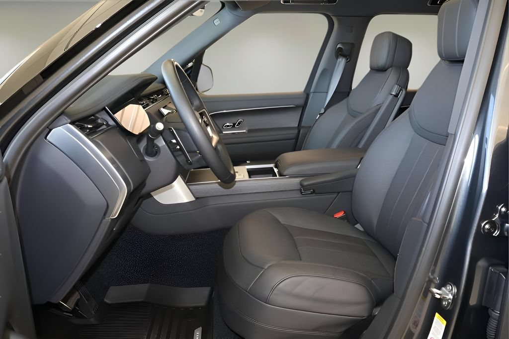 New 2025 Land Rover Range Rover SE AWD/4WD image 8