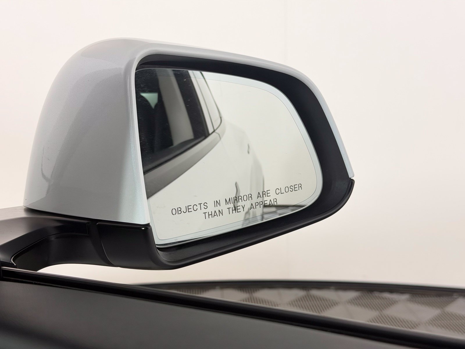 Used 2024 Tesla Model Y Long Range AWD/4WD image 20