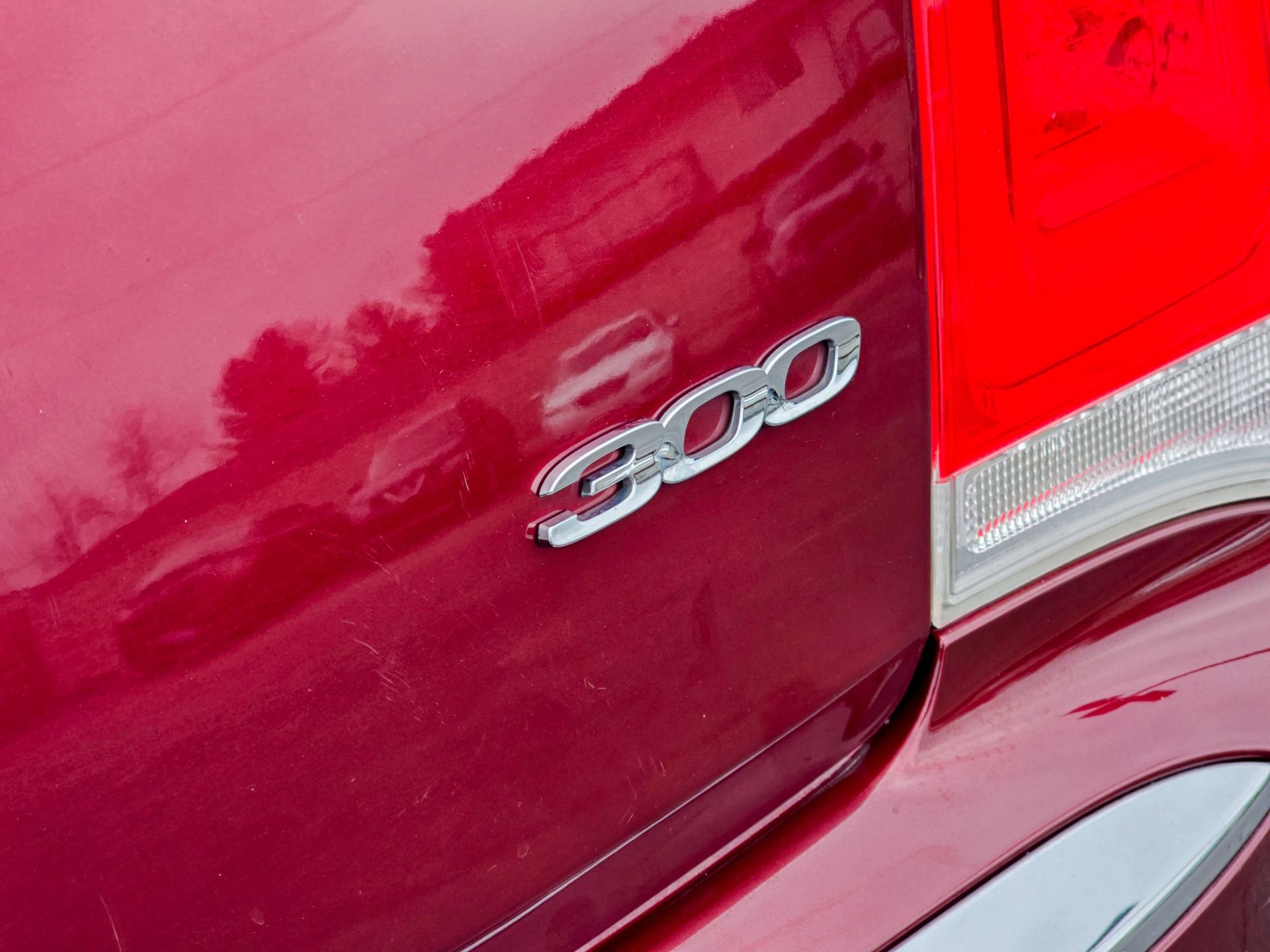 Used 2018 Chrysler 300 Touring image 23