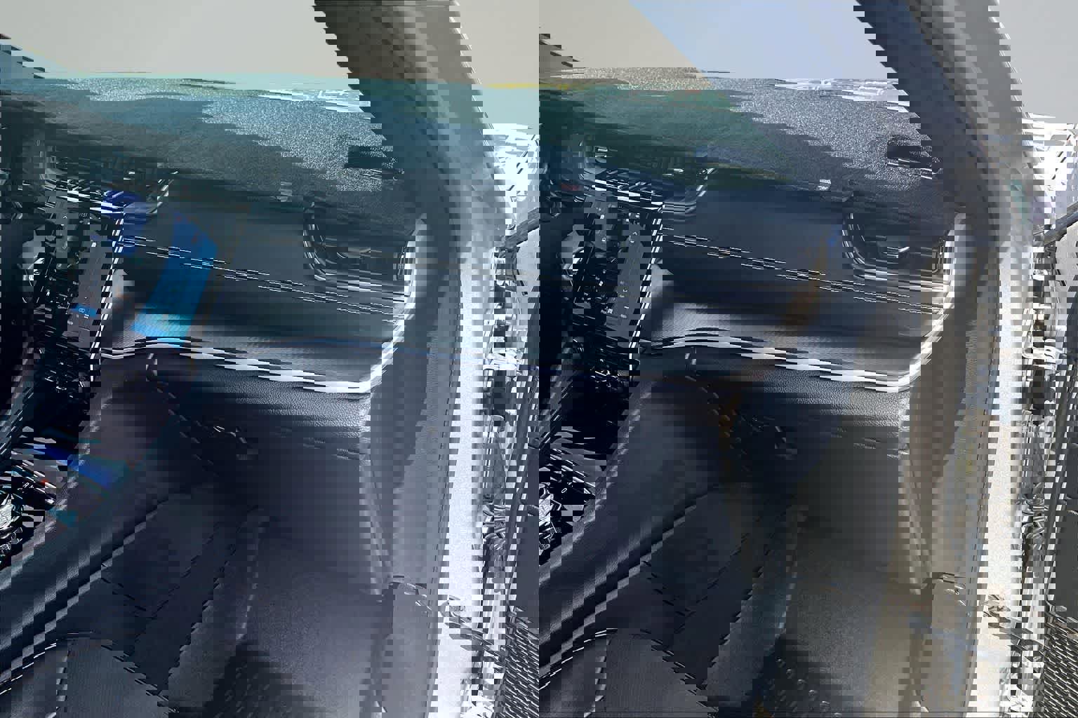 Used 2024 Jeep Grand Cherokee Altitude image 24