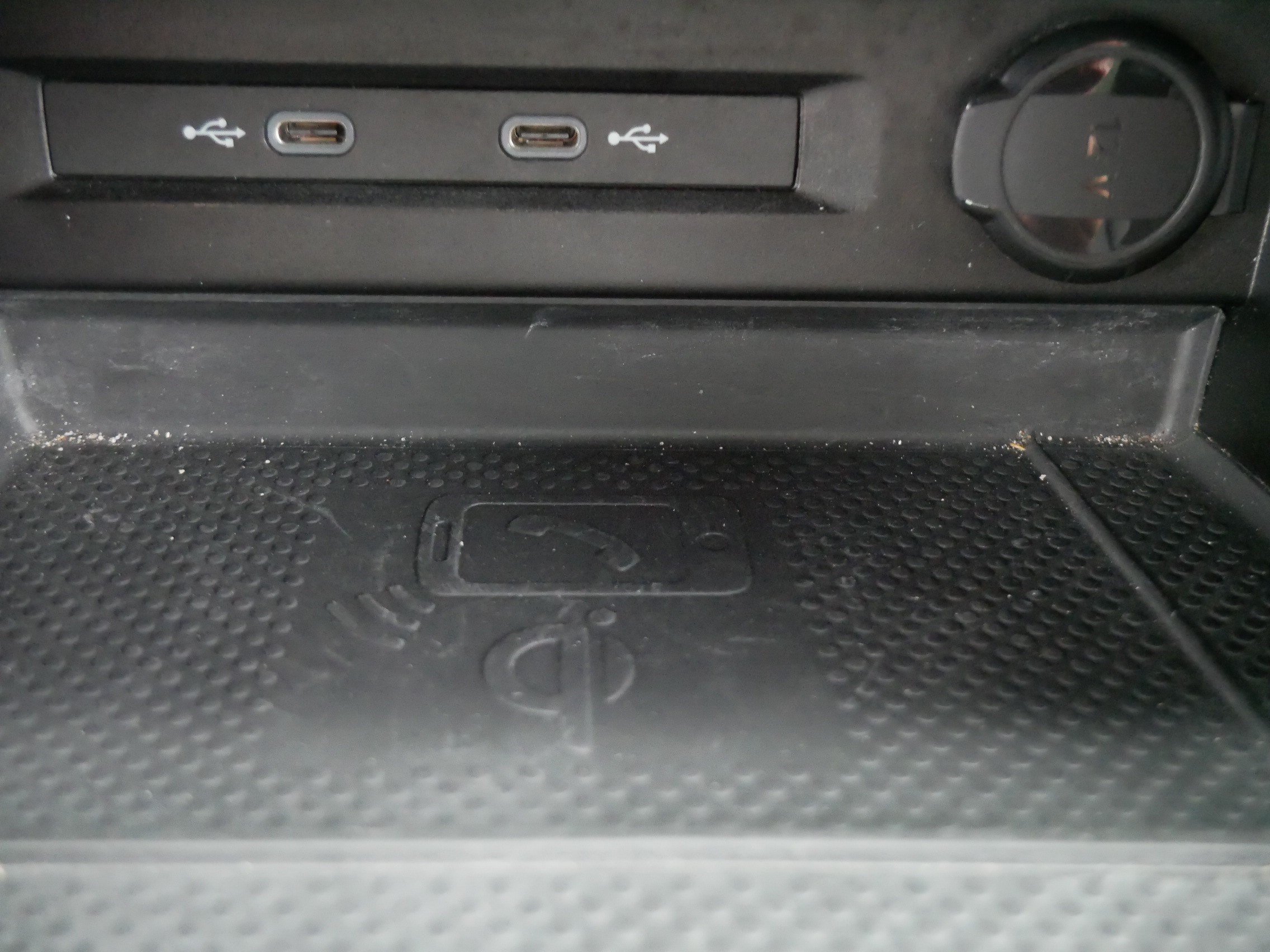 Certified 2024 Volkswagen Tiguan SE AWD/4WD image 29