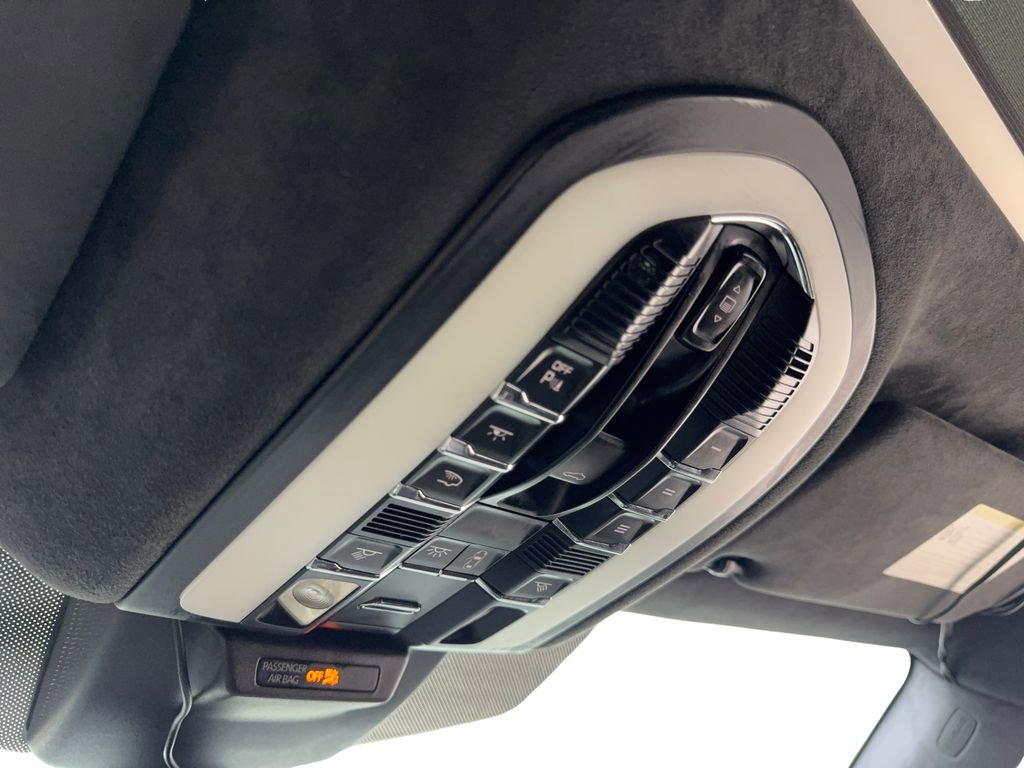 Used 2015 Porsche Macan Turbo image 74