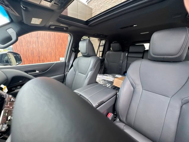 New 2026 Lexus LX 600 4WD w/ Appearance Package image 20