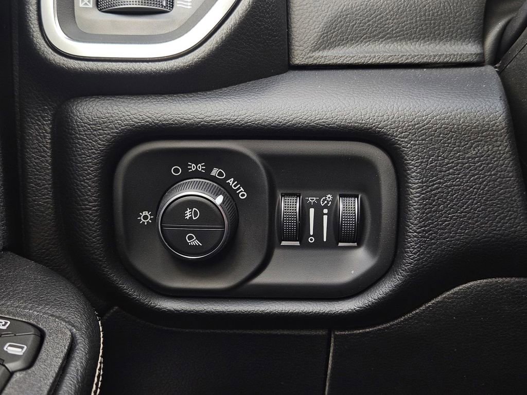 New 2026 RAM 3500 Laramie image 31