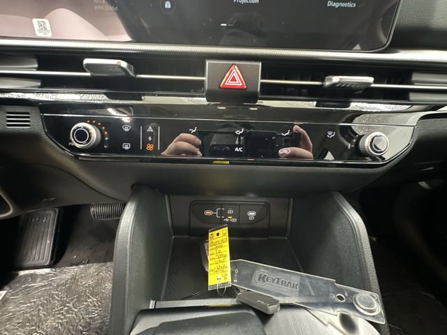 New 2026 Kia Sportage LX image 17