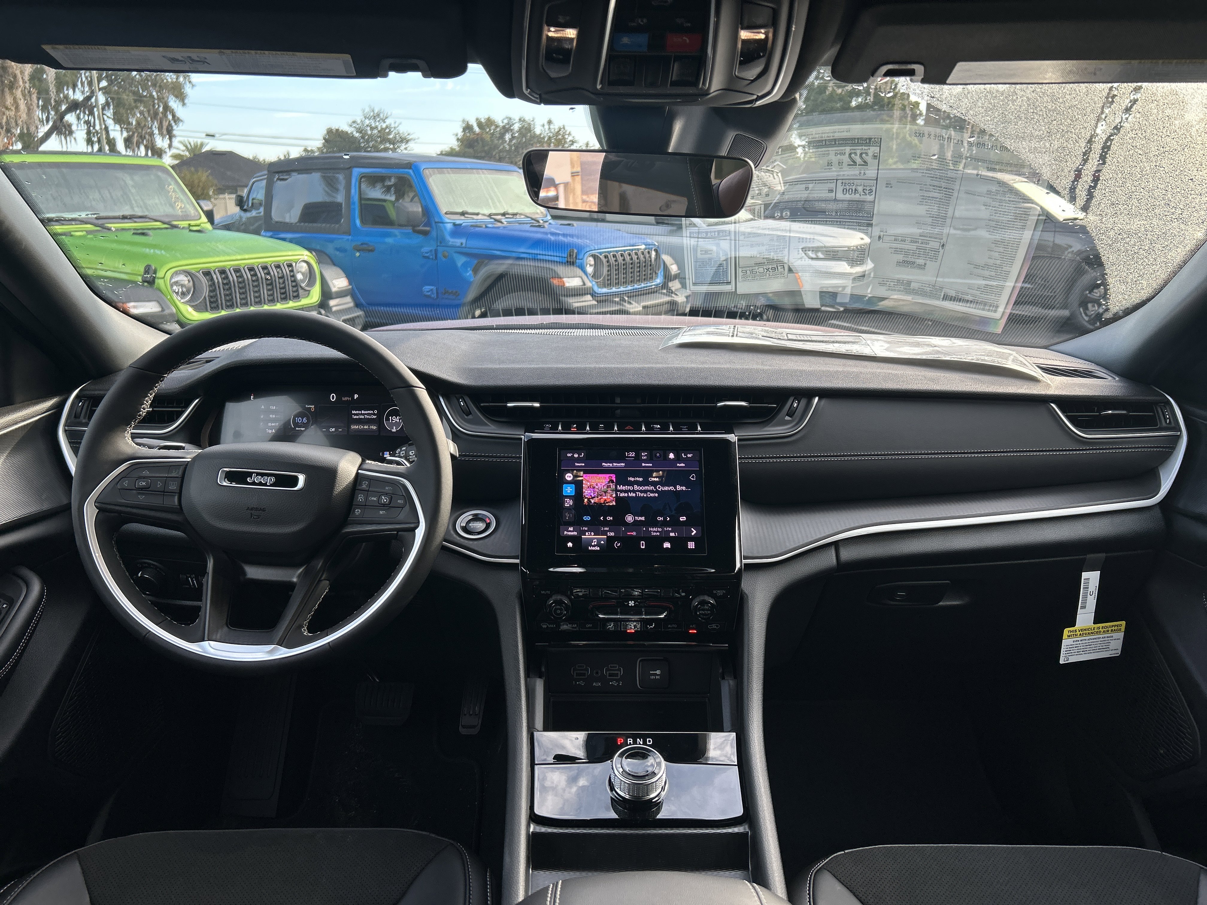 New 2025 Jeep Grand Cherokee Altitude image 34